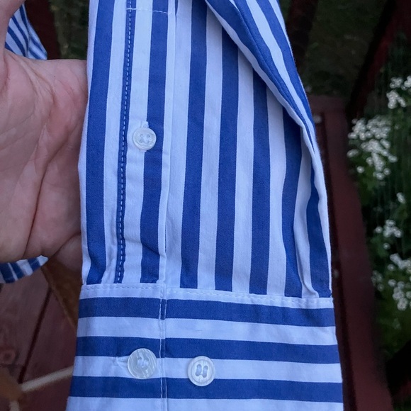 H & M Blue and White Striped Button-Up Shirt a classic size 10 cotton blend - Picture 4 of 8